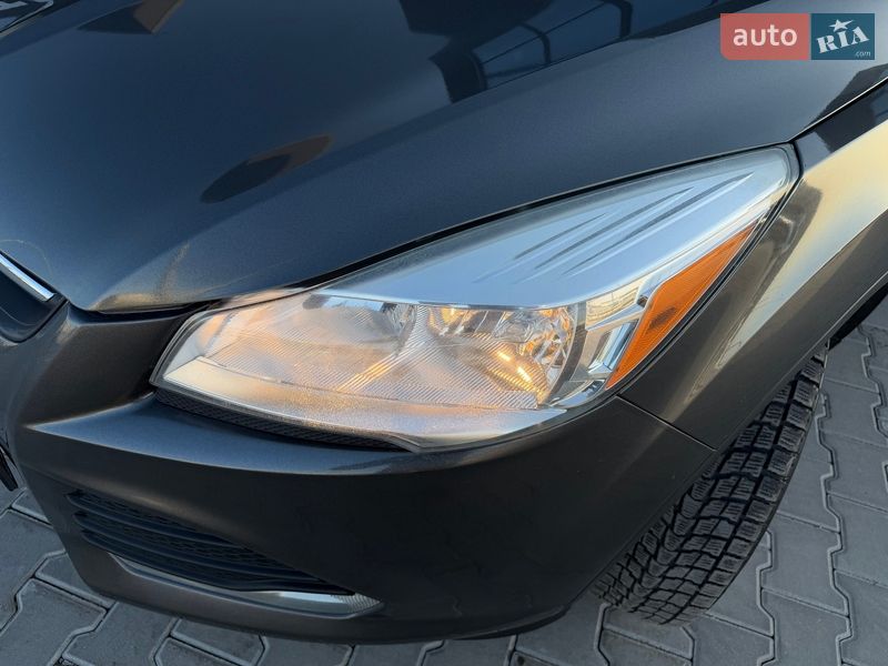 Внедорожник / Кроссовер Ford Escape 2015 в Тернополе