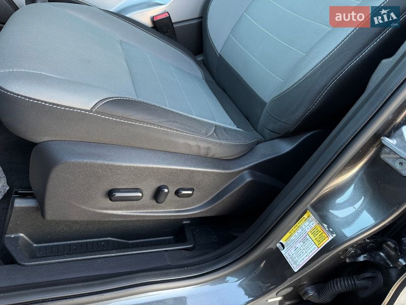 Внедорожник / Кроссовер Ford Escape 2015 в Тернополе