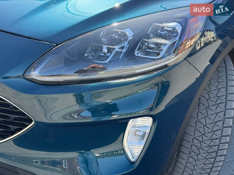 Внедорожник / Кроссовер Ford Escape 2020 в Золочеве