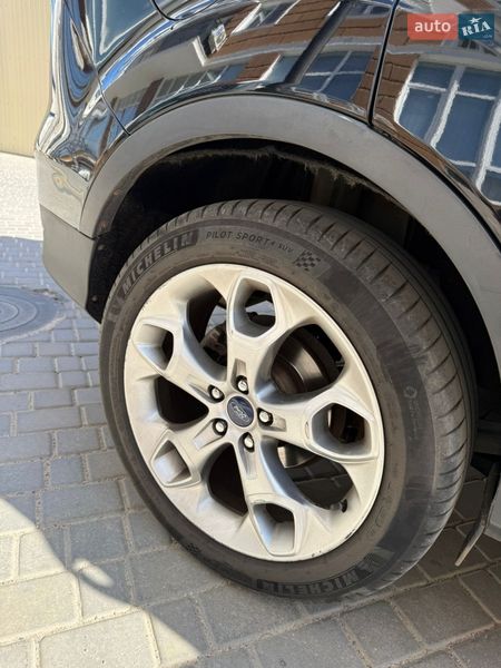 Внедорожник / Кроссовер Ford Escape 2015 в Одессе
