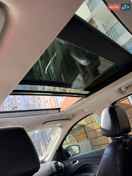 Внедорожник / Кроссовер Ford Escape 2015 в Одессе