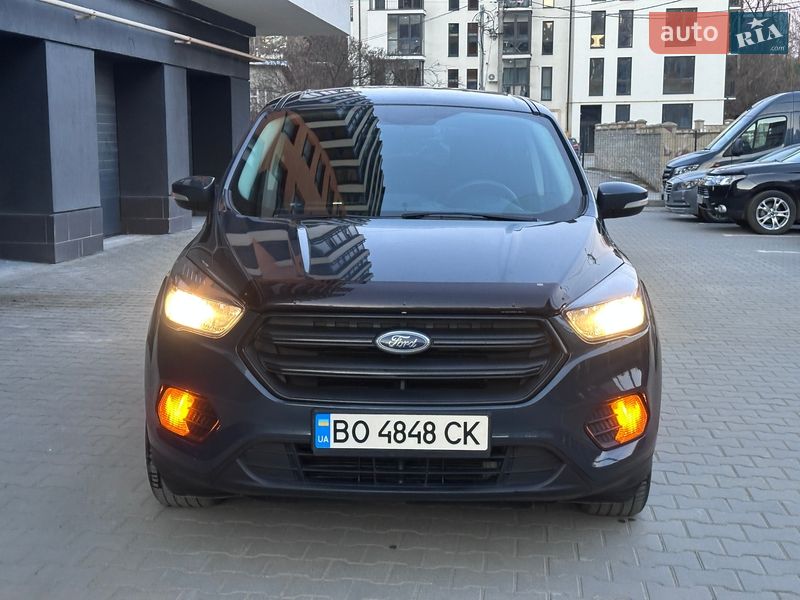 Внедорожник / Кроссовер Ford Escape 2019 в Тернополе