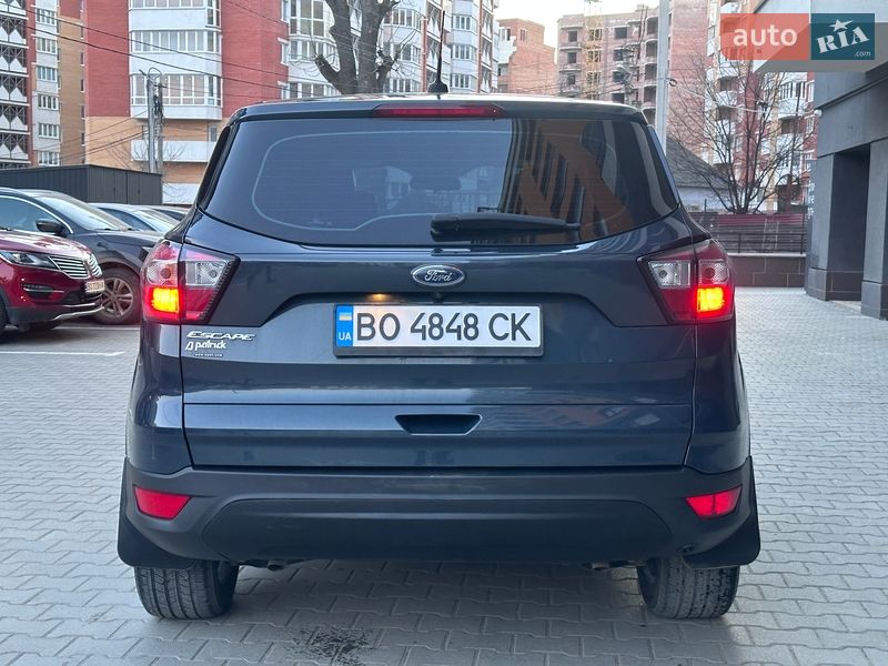 Внедорожник / Кроссовер Ford Escape 2019 в Тернополе