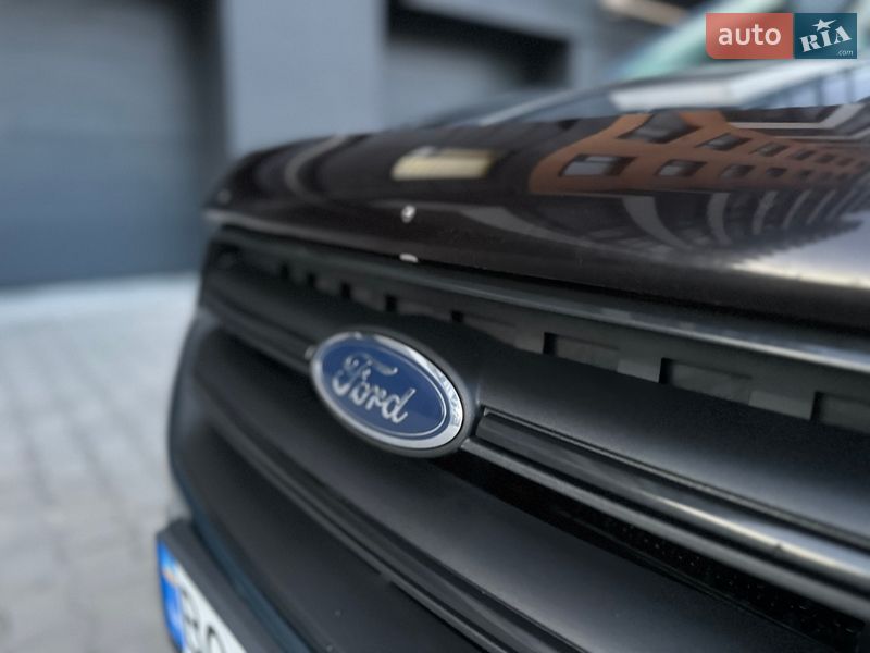 Внедорожник / Кроссовер Ford Escape 2019 в Тернополе