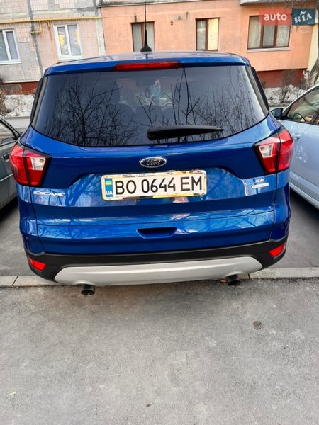 Внедорожник / Кроссовер Ford Escape 2019 в Тернополе