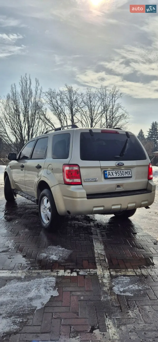 2011 Ford Escape - мініатюра 3
