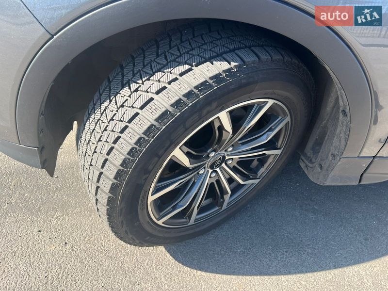 Внедорожник / Кроссовер Ford Escape 2017 в Вишневом фото 3 Внедорожник / Кроссовер Ford Escape 2017 в Вишневом