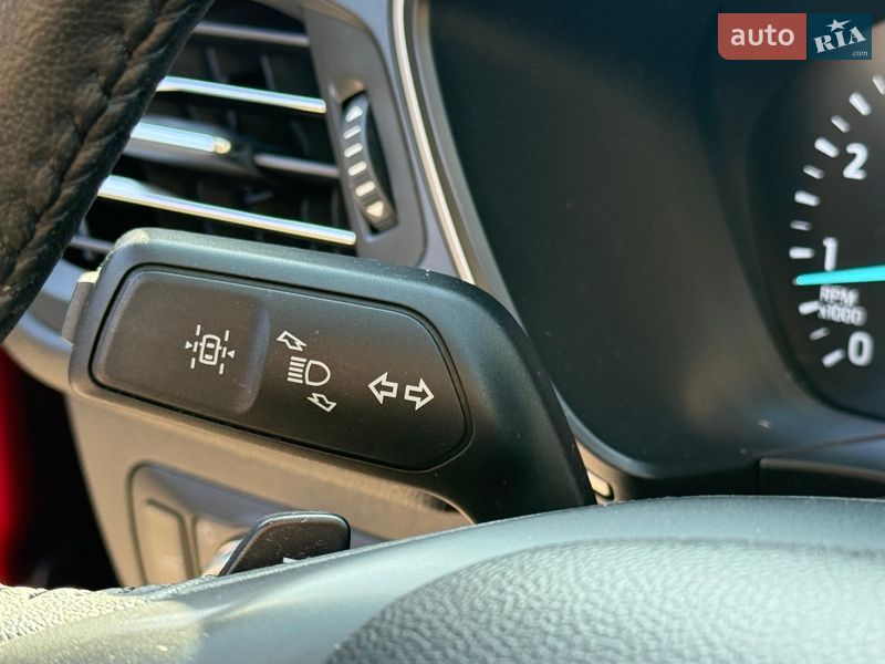 Внедорожник / Кроссовер Ford Escape 2020 в Киеве