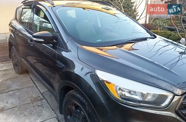Позашляховик / Кросовер Ford Escape 2016 в Харкові