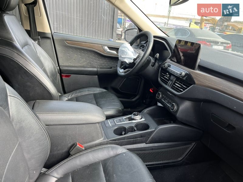 Позашляховик / Кросовер Ford Escape 2020 в Львові