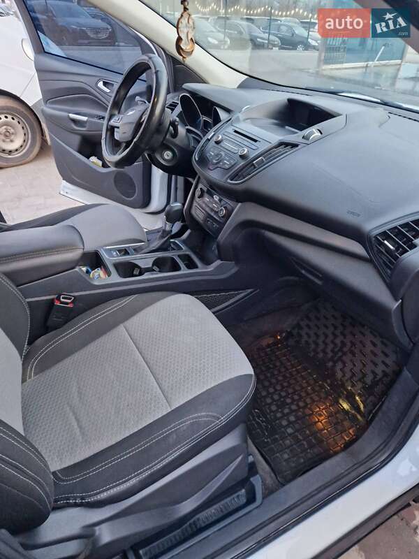 Внедорожник / Кроссовер Ford Escape 2016 в Запорожье фото 9 Внедорожник / Кроссовер Ford Escape 2016 в Запорожье