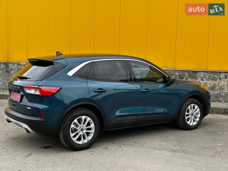 Позашляховик / Кросовер Ford Escape 2020 в Дрогобичі