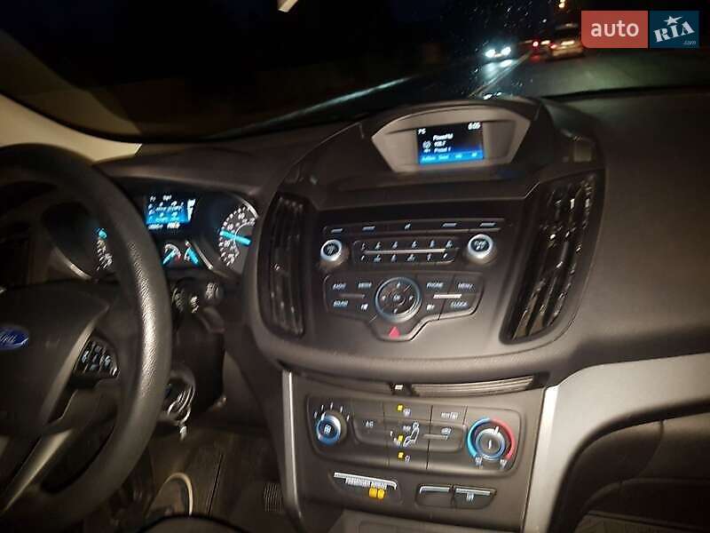 Внедорожник / Кроссовер Ford Escape 2019 в Тернополе