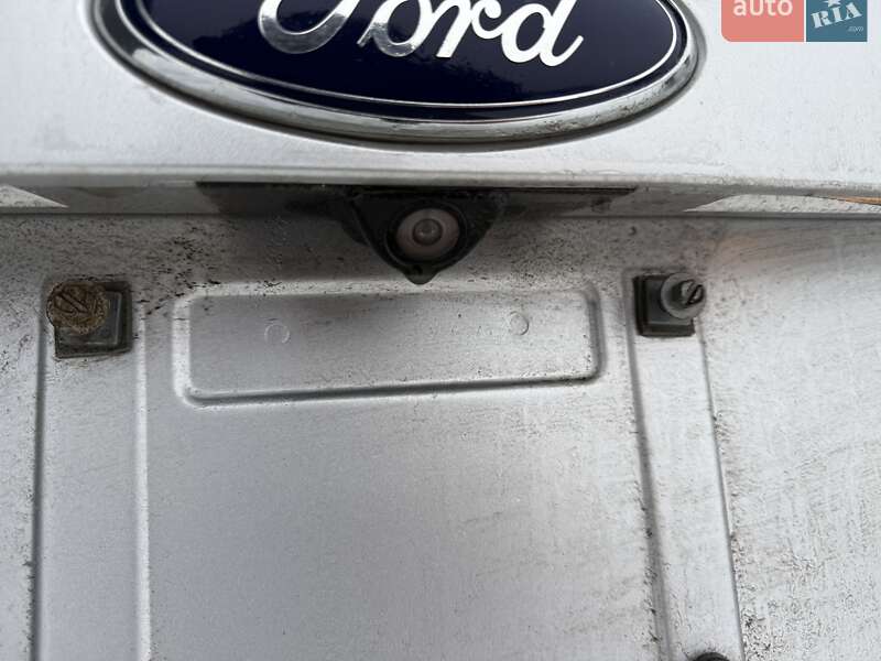 Внедорожник / Кроссовер Ford Escape 2016 в Львове