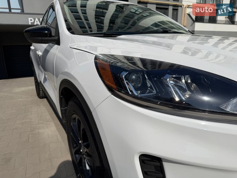 Позашляховик / Кросовер Ford Escape 2019 в Черкасах фото 11 Позашляховик / Кросовер Ford Escape 2019 в Черкасах