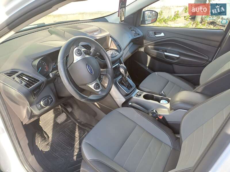 Позашляховик / Кросовер Ford Escape 2012 в Ужгороді