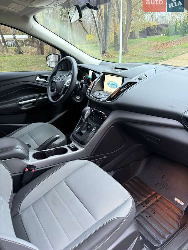Позашляховик / Кросовер Ford Escape 2014 в Олександрії