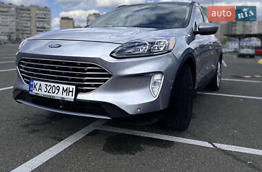 Позашляховик / Кросовер Ford Escape 2021 в Києві