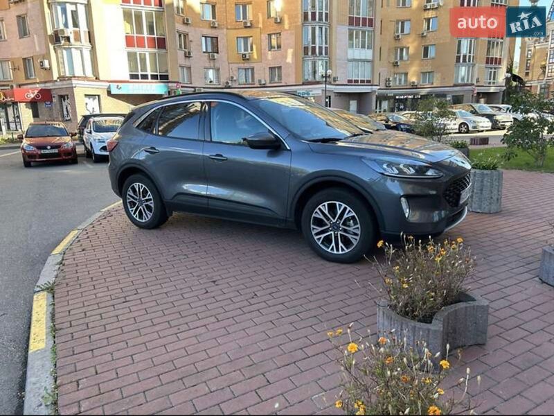 Внедорожник / Кроссовер Ford Escape 2021 в Киеве