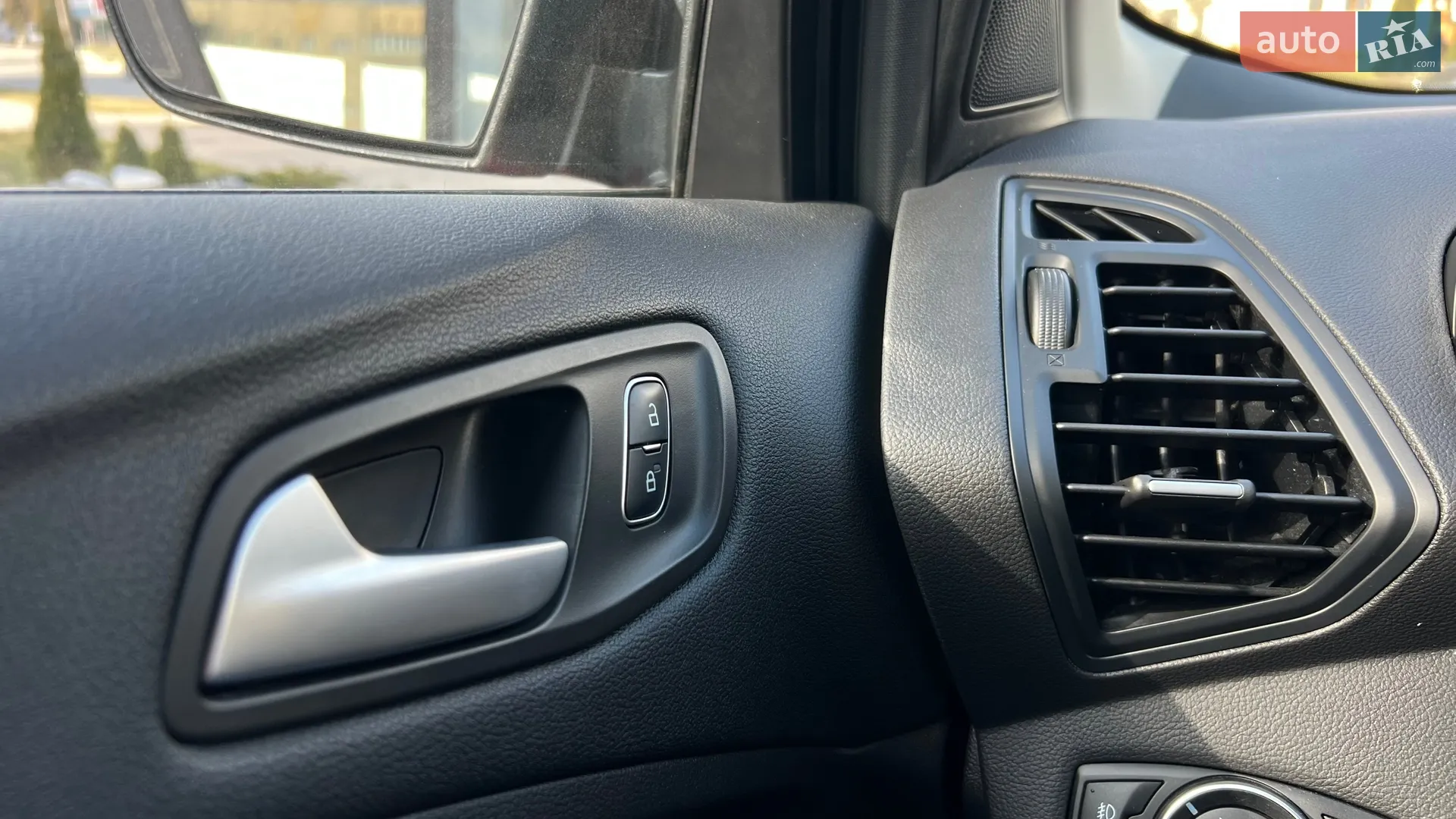 2018 Ford Escape - мініатюра 18