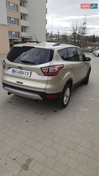 Внедорожник / Кроссовер Ford Escape 2017 в Тернополе