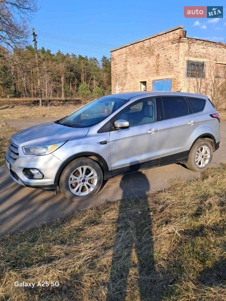 Позашляховик / Кросовер Ford Escape 2017 в Соснівці