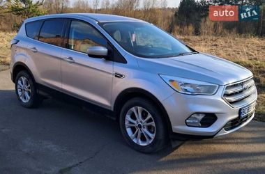 Внедорожник / Кроссовер Ford Escape 2017 в Сосновке