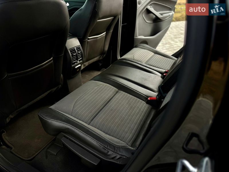 Позашляховик / Кросовер Ford Escape 2016 в Тернополі