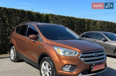 Внедорожник / Кроссовер Ford Escape 2017 в Львове