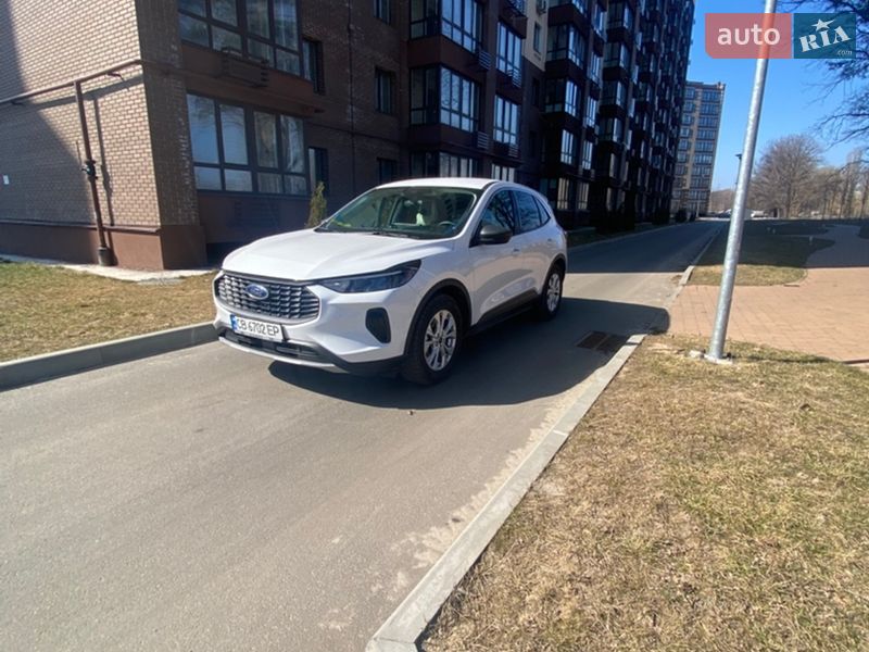 Внедорожник / Кроссовер Ford Escape 2024 в Чернигове