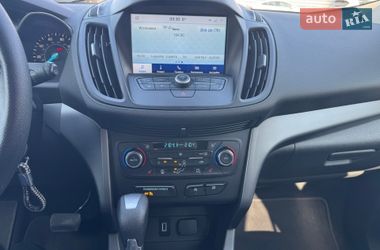 Позашляховик / Кросовер Ford Escape 2017 в Ірпені