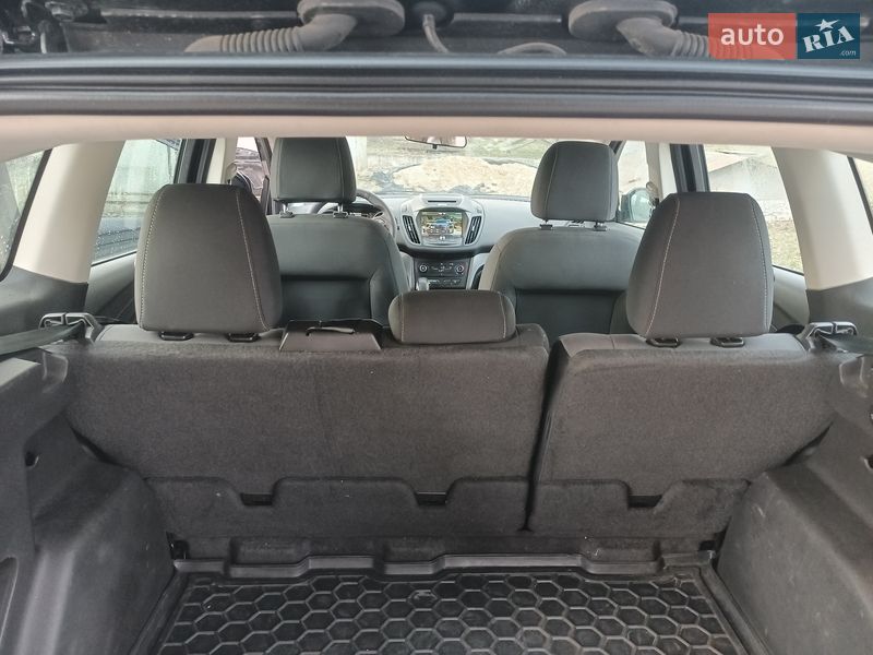 Внедорожник / Кроссовер Ford Escape 2017 в Ровно