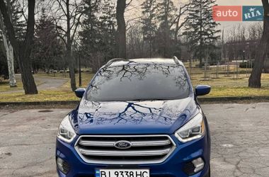 Позашляховик / Кросовер Ford Escape 2017 в Кривому Розі