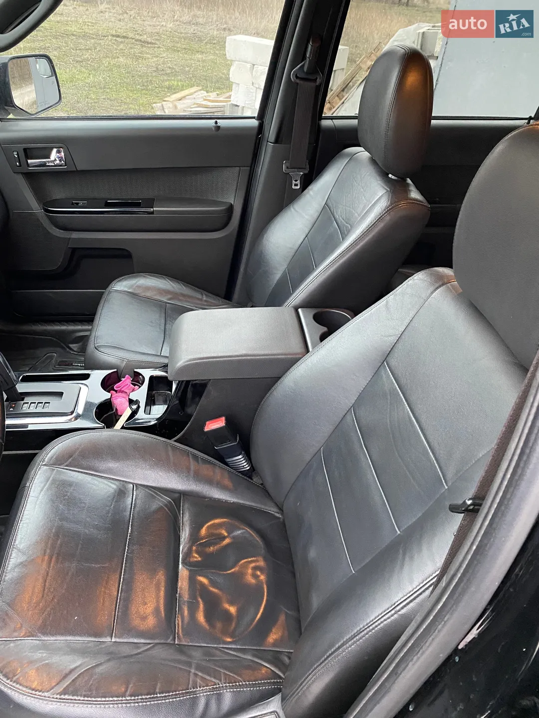 2010 Ford Escape - мініатюра 3