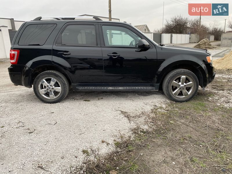Позашляховик / Кросовер Ford Escape 2010 в Кам'янському