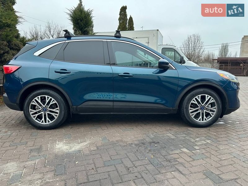 Внедорожник / Кроссовер Ford Escape 2019 в Киеве