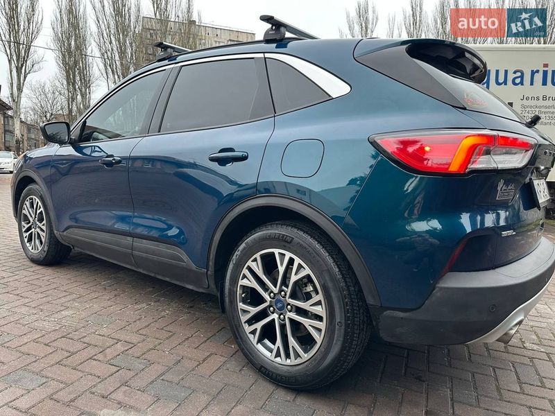 Внедорожник / Кроссовер Ford Escape 2019 в Киеве