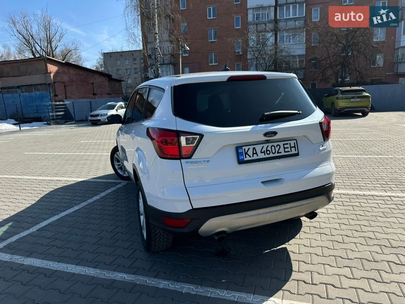 Позашляховик / Кросовер Ford Escape 2019 в Ніжині фото 18 Позашляховик / Кросовер Ford Escape 2019 в Ніжині