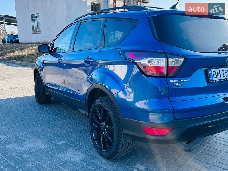 Позашляховик / Кросовер Ford Escape 2018 в Сумах