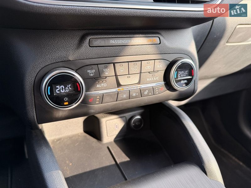 Внедорожник / Кроссовер Ford Escape 2019 в Киеве