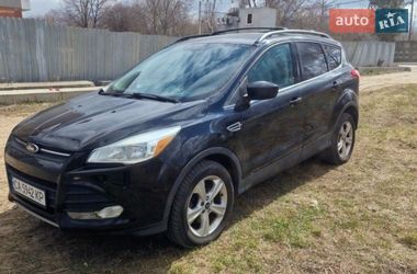 Позашляховик / Кросовер Ford Escape 2015 в Умані
