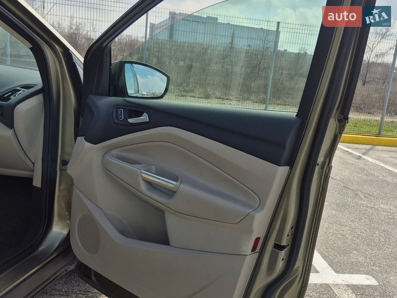 Внедорожник / Кроссовер Ford Escape 2013 в Запорожье фото 5 Внедорожник / Кроссовер Ford Escape 2013 в Запорожье