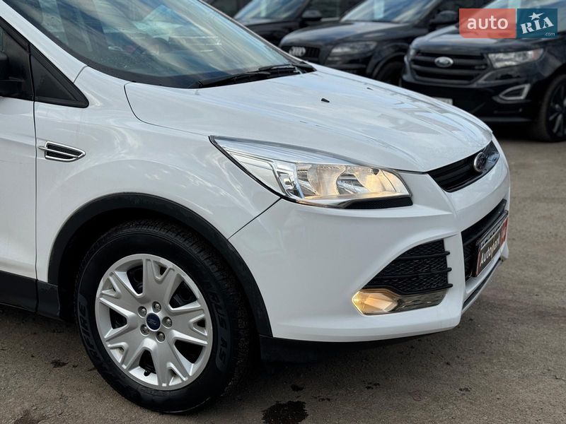 Внедорожник / Кроссовер Ford Escape 2015 в Виннице