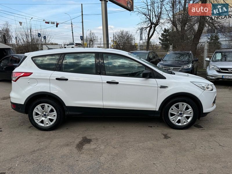 Внедорожник / Кроссовер Ford Escape 2015 в Виннице