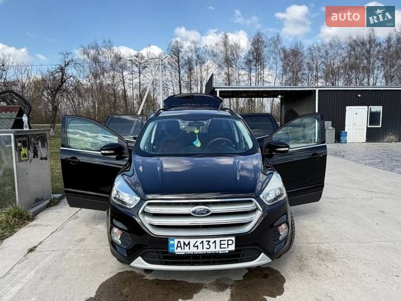 Позашляховик / Кросовер Ford Escape 2018 в Житомирі