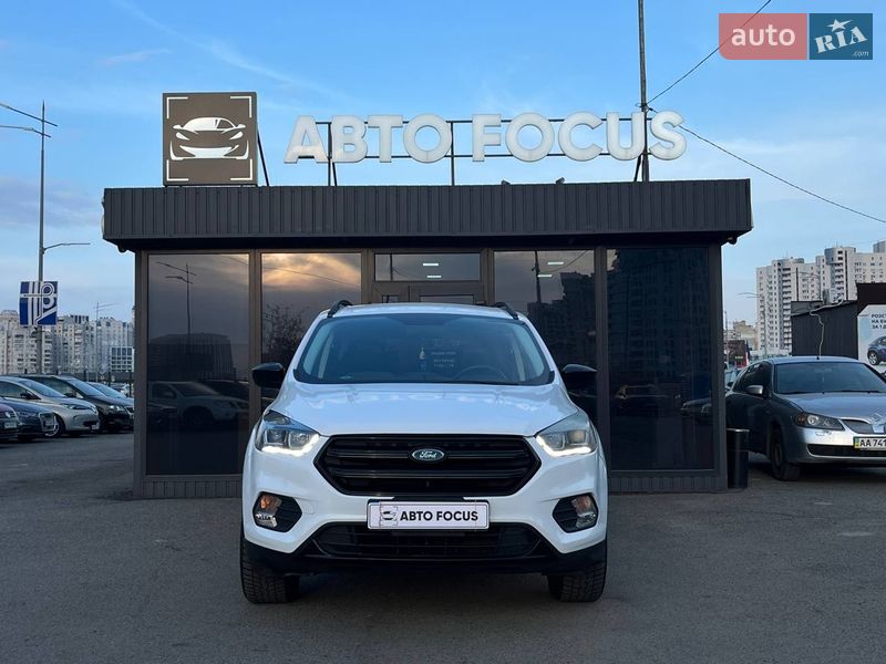 Внедорожник / Кроссовер Ford Escape 2018 в Киеве фото 3 Внедорожник / Кроссовер Ford Escape 2018 в Киеве