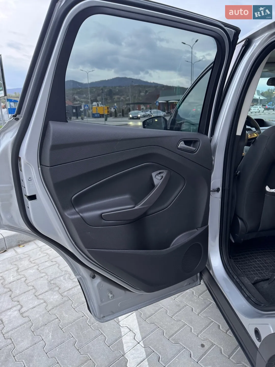 2017 Ford Escape - мініатюра 18