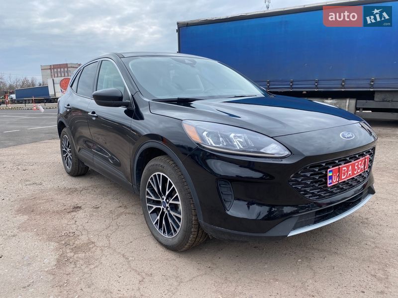 Внедорожник / Кроссовер Ford Escape 2021 в Чернигове