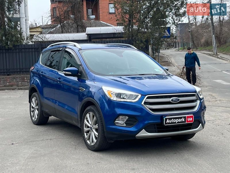 Внедорожник / Кроссовер Ford Escape 2017 в Киеве