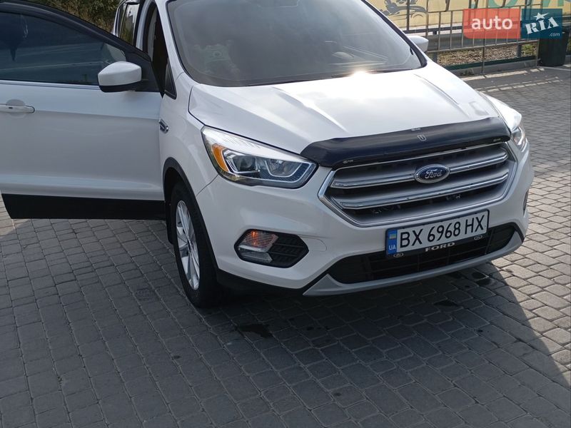 Внедорожник / Кроссовер Ford Escape 2017 в Каменец-Подольском фото 4 Внедорожник / Кроссовер Ford Escape 2017 в Каменец-Подольском